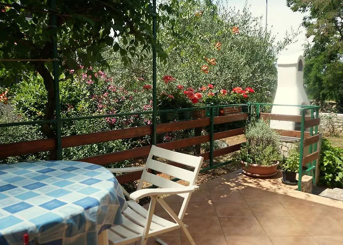 Apartmán And Nadia With Garden Poreč